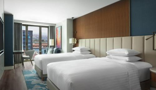 Twin Room with City View