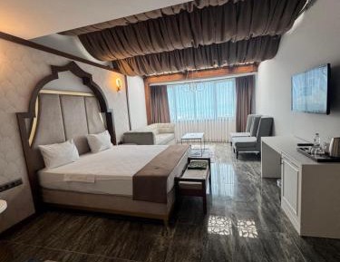 King Suite with Sea View