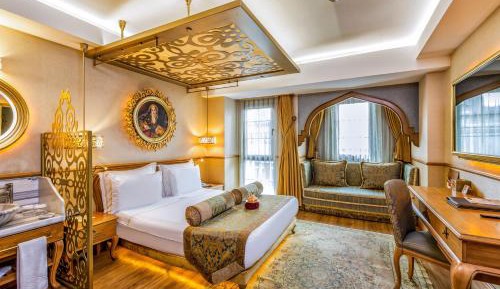 Deluxe Double or Twin Room