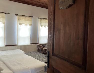 Triple Room with City View
