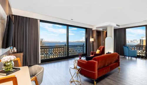Quadruple Room with Lake View