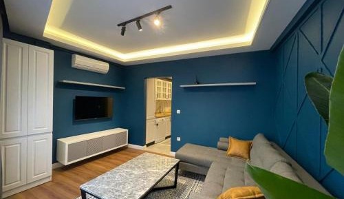 Deluxe King Suite