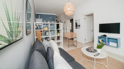 Two-Bedroom Apartment with Balcony and Sea View
