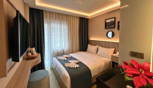 Superior King Room