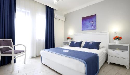 Junior Suite with Balcony