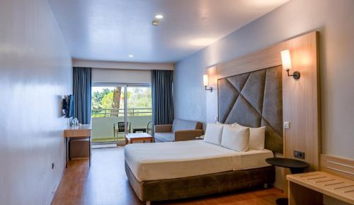 Deluxe Double Room with Land View