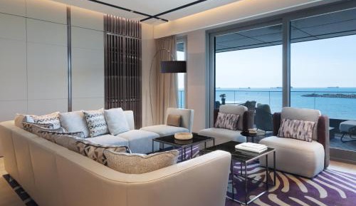 Splendor Two Bedroom Residence with Sea View – Executive Lounge Access