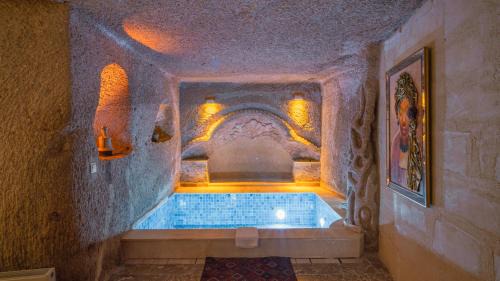 King Room with Spa Bath