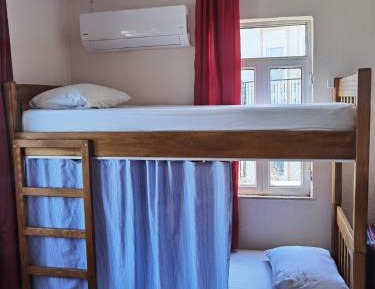 Bed in 6-Bed Mixed Dormitory Room