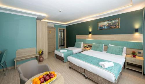 Triple Room