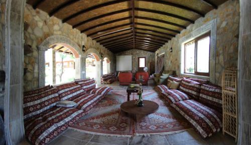 6-Bed Mixed Dormitory Room
