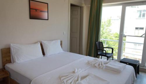Triple Room with Sea View