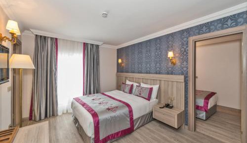 Classic Quadruple Room