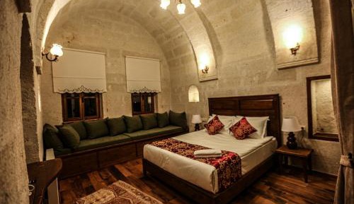Deluxe Double Room with Extra Bed