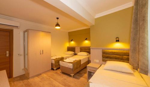Comfort Triple Room with Shower