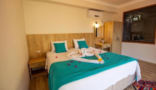 Double Room with Balcony and Sea View