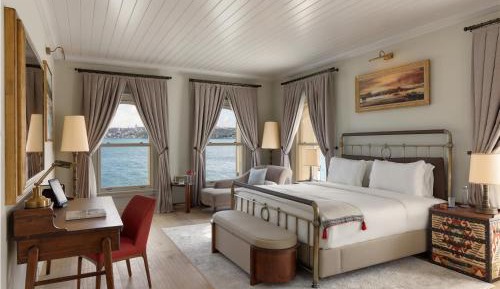 Bosphorus Room