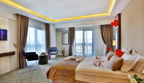 Deluxe Triple Room with Sea View