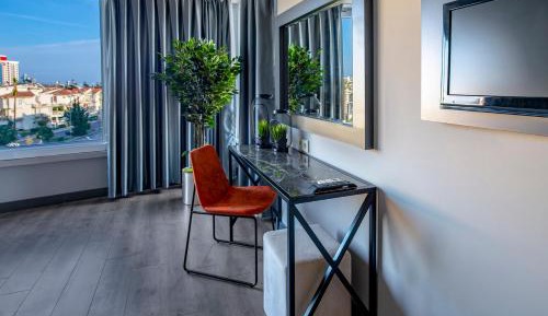 Room with Side Sea View