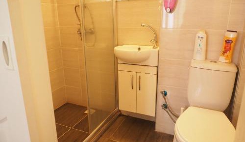 Double Room (1 - 2 Adults)