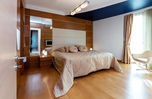 Golturkbuku Villa | Sea View Loft House w Shared Pool 1 min to Beach