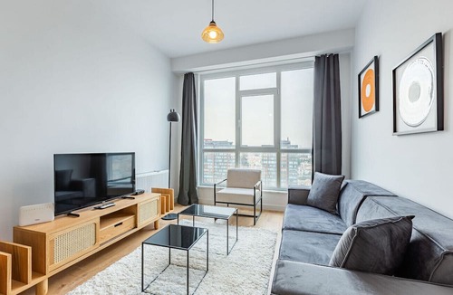 Kadikoy Apartment | Modern Flat with Fantastic City View in Kadikoy