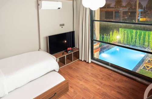 Sapanca Villa | Luxury villa w/mntn & lake views, private pool (Alcohol not Allowed) in Sapanca