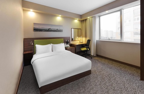 Basaksehir Hotel | Hampton by Hilton Istanbul Kayasehir