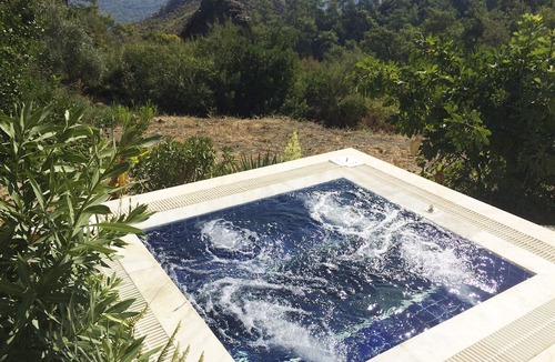 Marmaris Villa | Muz Evi - One Bedroom Villa, Sleeps 2