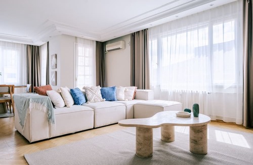 Fenerbahce Apartment | Marina Close Duplex with Patio, 5 min to Sea View