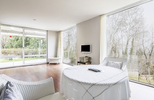 Masukiye Villa | Villa Close to Masukiye Waterfalls with Backyard