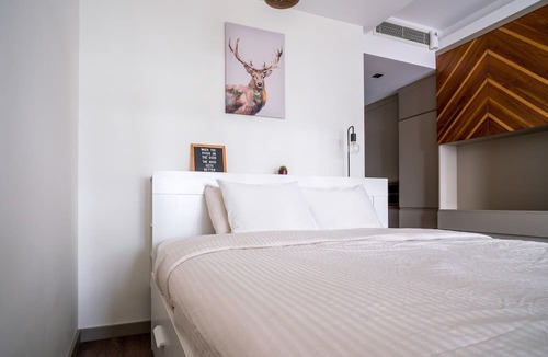 Mahmutbey Apartment | Flat w City View Wall 5 min to Mall of Istanbul