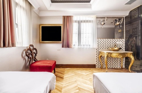 Beylerbeyi Apartment | Glamorous Authentic Studio in Üsküdar