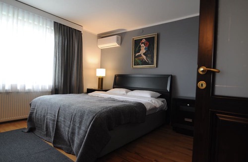 Adapazari Villa | Family-size villa with swimming pool 10 minutes to the lake and 6 km to Maşukiye