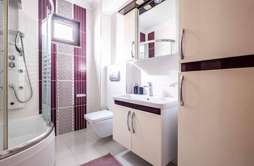 Maltepe Apartment | Convenient Flat w Balcony 7 min to IKEA