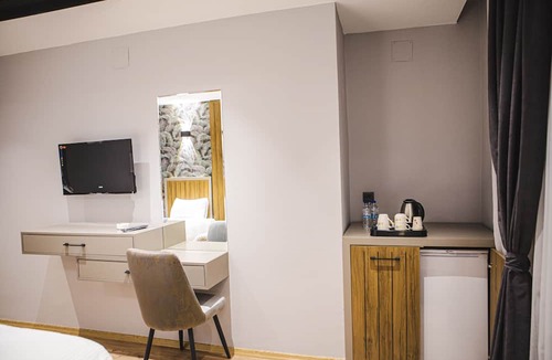 Karakopru Hotel | Arad Otel