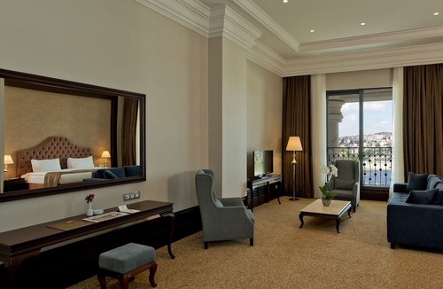 Yesilpınar Mahallesi Hotel | Vialand Palace Hotel