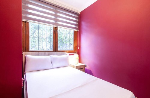 Fatih Apartment | Charming Flat near Kennedy Avenue in Fatih