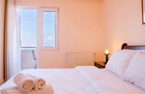 Konak Apartment | Flat with Mesmerizing Sea View in Konak