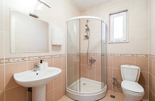 Asmali Mescit Apartment | Sleek Flat within Walking Distance to Pera Museum