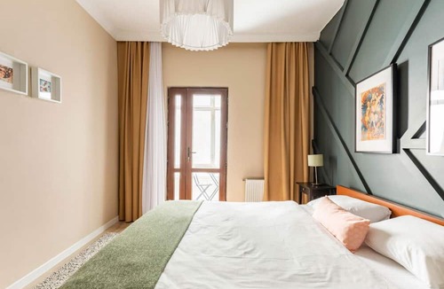 Gumussuyu Mahallesi Apartment | Missafir Stylish Flat Near Taksim Square