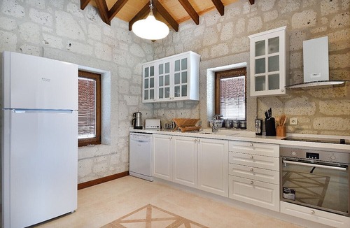Bozcaada House | Dreamy Villa near Beach with Backyard in Bozcaada