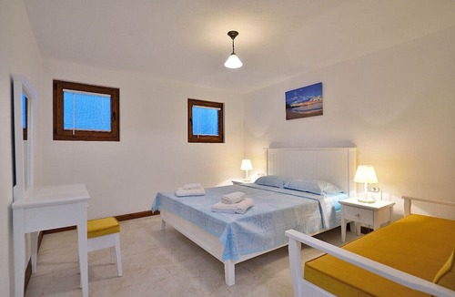 Bozcaada House | Lovely Villa with Backyard in Bozcaada near Beach