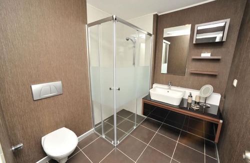 Kucukbakkalkoy Apartment | lux studios , walking distance metro station