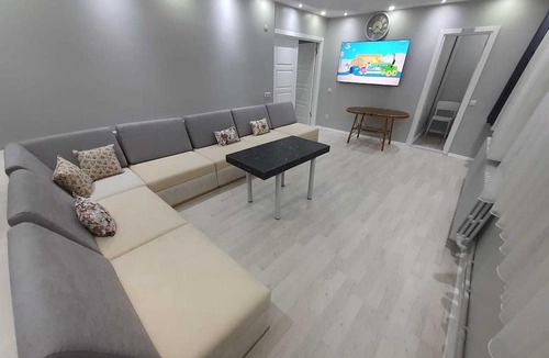 Bahcelievler Apartment | 5 minutes subway,metrobus,hospitals,shopping malls