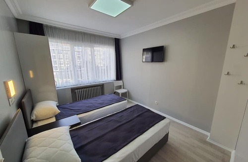 Bahcelievler Apartment | 5 minutes subway,metrobus,hospitals,shopping malls