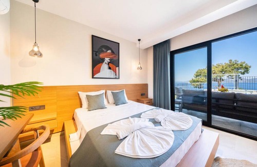 Uzunyurt Villa | Villa Bianca with Sea View