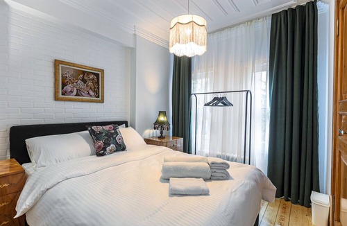 Besiktas House | Historical House in Beşiktaş 15 min to Nişantaşı