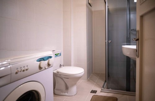 Kabatas Apartment | Spacious Flat with Central Location in Beyoglu
