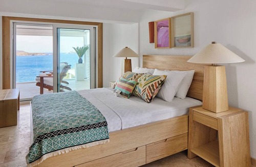 Yalikavak Villa | Mediterranean oceanfront Turkish villa. Private pool & private beach access.